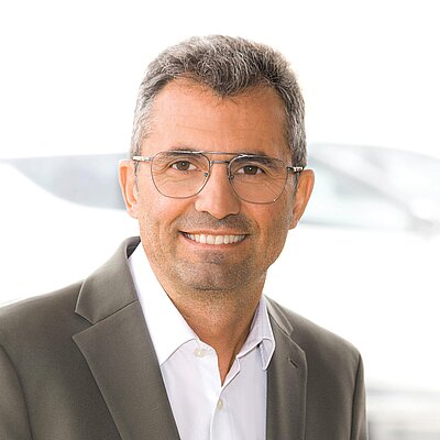 Daniel Schneider